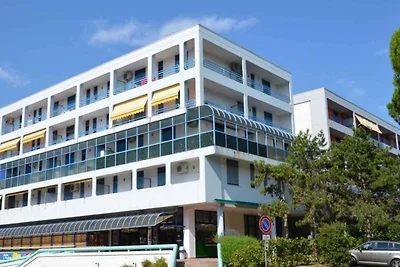 Studio mit Klimaanlage und Balkon