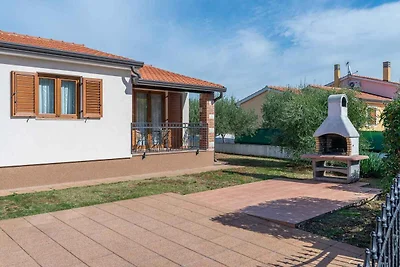 Villa mit Klimaanlage und Pool