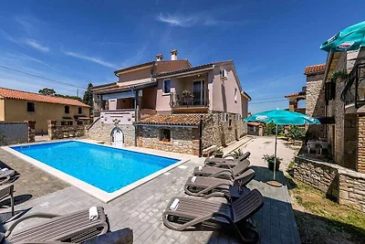 Ferienwohnung mit Klimaanlage und Pool