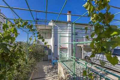 Praktisches Studio mit Meerblick in Selce