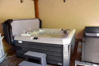 Ferienwohnung mit Klimaanlage, WLAN und