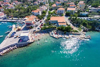 Charmante Unterkunft Mara mit grossem Balkon 