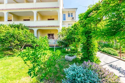 Ferienwohnung mit Klimaanlage und Grill