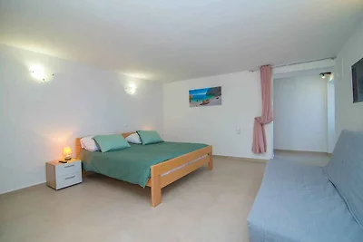 Ferienwohnung mit Terrasse und Klimaanlage