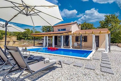 Ferienhaus mit Privatpool