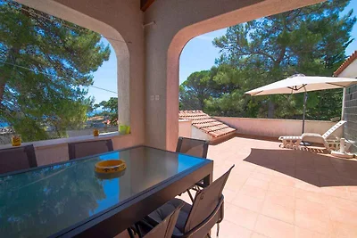 Ferienwohnung mit Terrasse und Grill