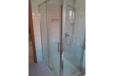 Ferienwohnung mit Klimaanlage und Pool (chlor