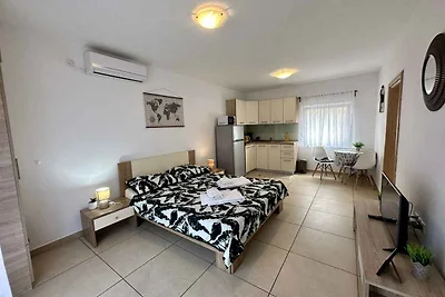 Studio mit Terrasse und Klimaanlage