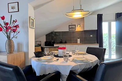 Ferienwohnung mit Balkon und Meerblick