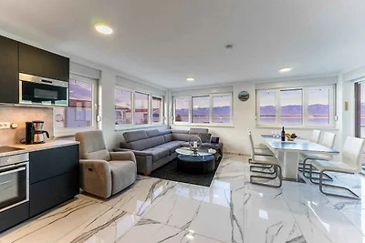 Ferienwohnung mit Klimaanlage und Meerblick