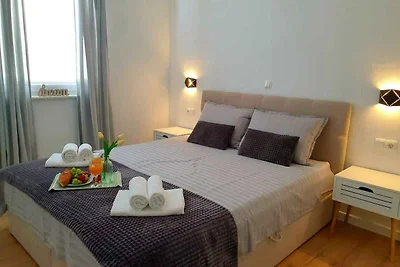 Ferienwohnung mit Balkon und Klimaanlage