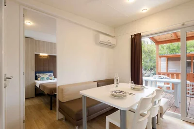 Mobilehome mit Parkplatz