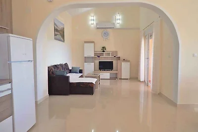 Ferienwohnung mit Klimaanlage und Meerblick