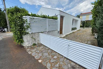 Ferienhaus mit Klimaanlage, Parkplatz und