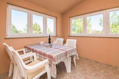 Ferienwohnung mit Balkon und Parkplatz