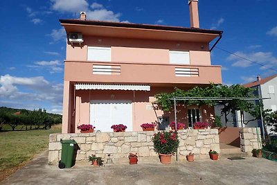 Ferienwohnung mit Terrasse und Klimaanlage