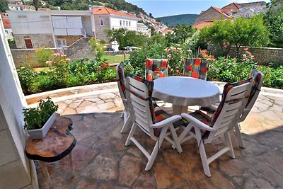 Ferienwohnung mit Terrasse und Geschirspüler