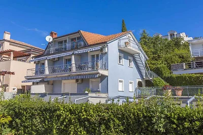Ferienwohnung mit Balkon und Meerblick