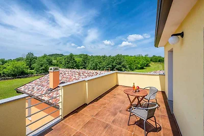 Ferienhaus mit Pool in ruhiger Lage