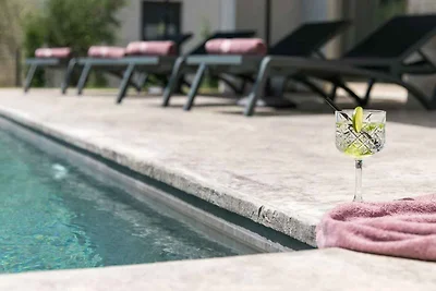 Villa mit Klimaanlage und Pool