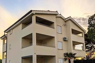 Ferienwohnung mit Klimaanlage und Aussenpool