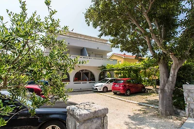 Ferienwohnung mit Klimaanlage und Terrasse in