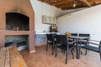 Ferienwohnung mit Balkon und Pool