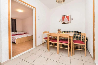 Ferienwohnung mit Klimaanlage und Balkon