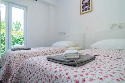 Ferienwohnung mit Klimaanlage und Pool