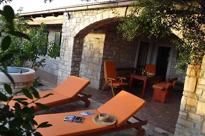 Entspannte Auszeit in Vela Luka mit Meerblick