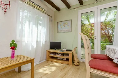 Holiday flat family holiday Okrug Gornji