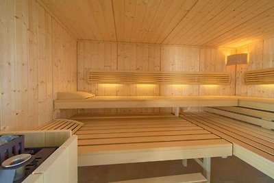 Villa mit Pool, Whirlpool und Sauna