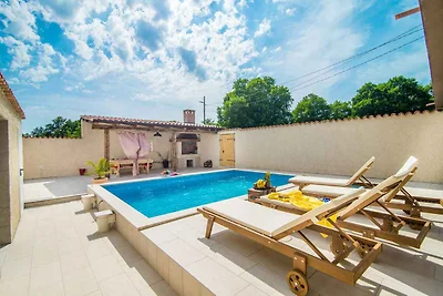 Ferienwohnung mit Aussenpool