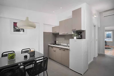 Ferienwohnung mit Balkon und Meerblick