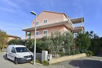 Ferienwohnung mit Klimaanlage und Balkon