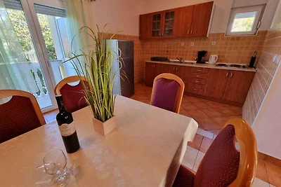 Ferienwohnung mit Balkon und Klimaanlage