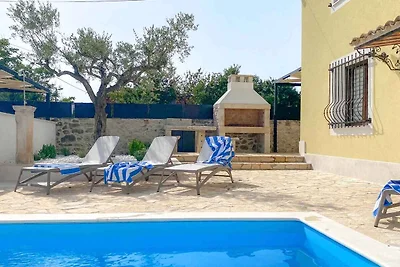 Villa Ginevra mit Pool