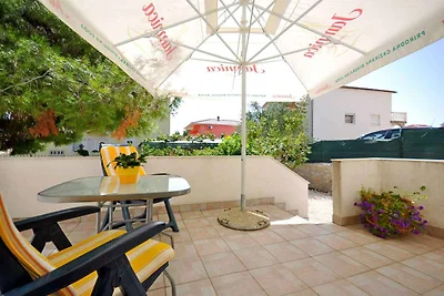 Studio mit Klimaanlage und Terrasse in Okrug