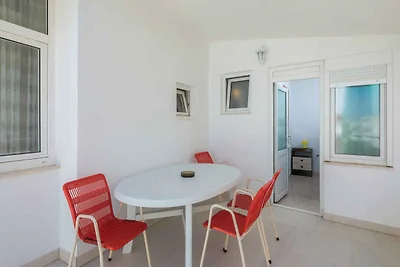 Ferienwohnung mit Balkon und Meerblick