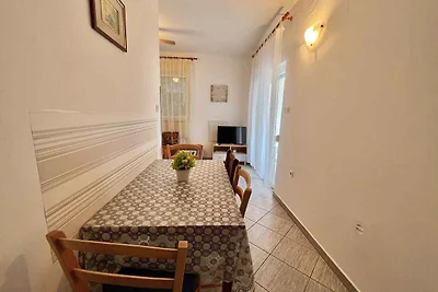 Ferienwohnung mit Terrasse, Klimaanlage und