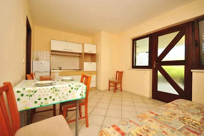 Appartamento Vacanza con famiglia Novalja