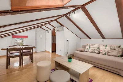 Ferienwohnung mit Grill und Garten