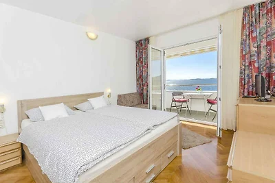 Appartamento Vacanza con famiglia Tribunj