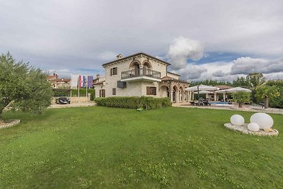 Villa mit toller Ausstattung, Meerblick, Pool