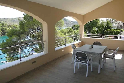 Ferienwohnung mit Terrasse und Klimaanlage