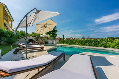 Ferienwohnung mit Pool und Grillmöglichkeit