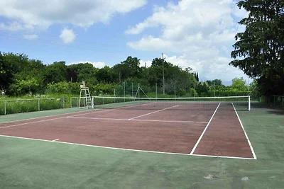 Ferienwohnung mit Pool und Tennis