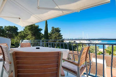 Ferienwohnung mit Klimaanlage und Meerblick