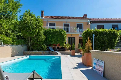 Ferienhaus mit Pool