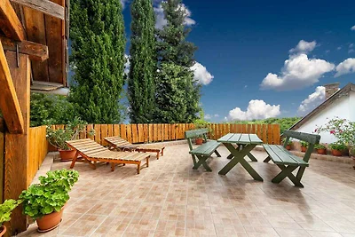Ferienhaus mit Pool, WLAN, Geschirrspüler